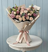 Букет цветов из:  Розы и Лизиантусы в Гаврилом-Яме