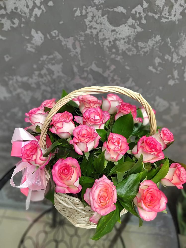 Цветочная композиция из Розы в корзине в Гаврилом-Яме