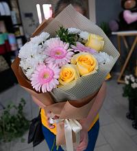 Букет цветов из:  Герберы, Розы и Хризантемы в Гаврилом-Яме