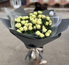 Букет Белые кустовые розы Солинеро в Гаврилом-Яме