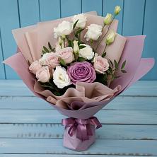 Букет цветов из:  Розы и Лизиантусы в Гаврилом-Яме