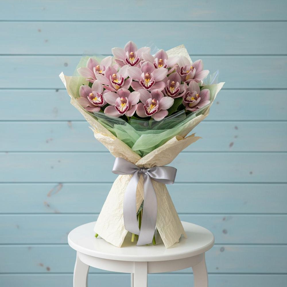 Букет цветов из: Орхидеи и Розы в Гаврилом-Яме