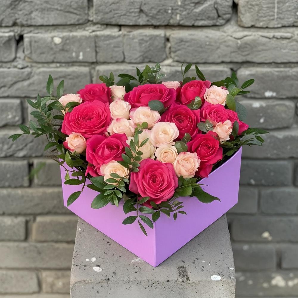 Цветочная композиция из Розы в коробке в Гаврилом-Яме