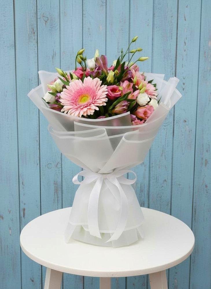 Букет цветов из: Герберы, Альстромерии и Лизиантусы в Гаврилом-Яме