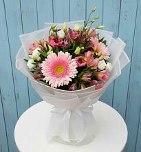 Букет цветов из:  Герберы, Альстромерии и Лизиантусы в Гаврилом-Яме