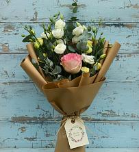 Букет цветов из:  Розы и Лизиантусы в Гаврилом-Яме