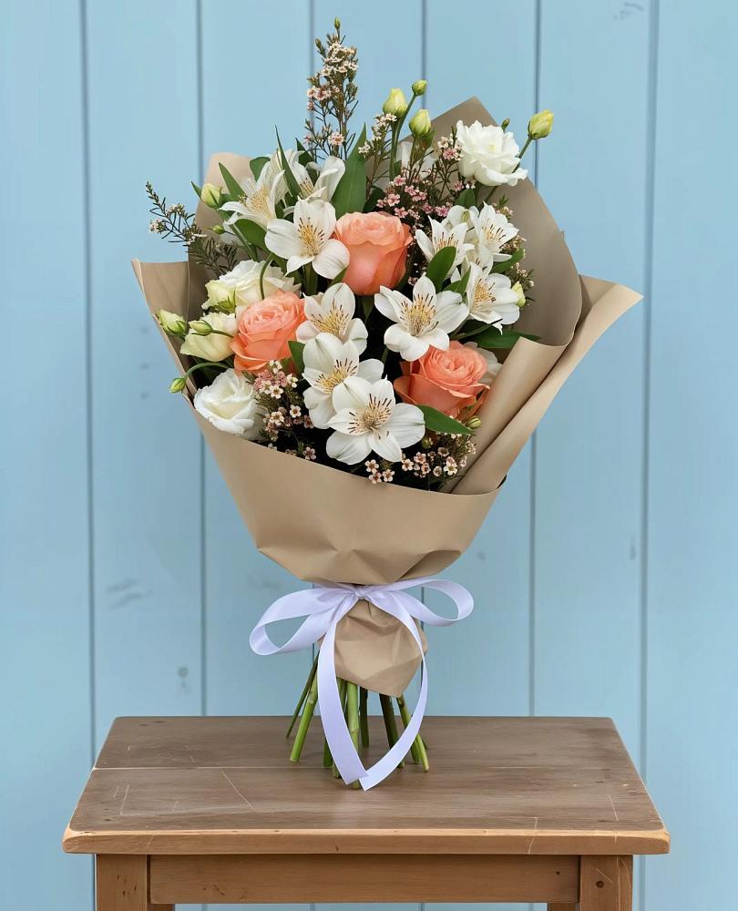 Букет цветов из: Альстромерии, Лизиантусы, Розы и Хризантемы в Гаврилом-Яме